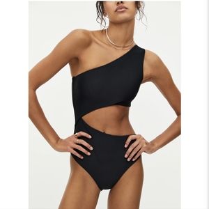 BNWT Beach Riot Celine Cut Out One Piece Black